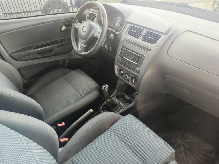 VOLKSWAGEN - FOX - 2014/2014 - Preta - R$ 39.800,00