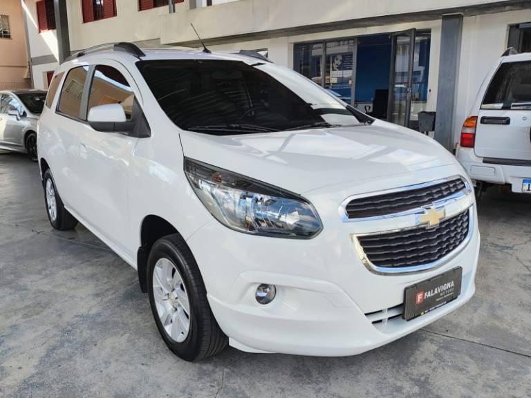 CHEVROLET - SPIN - 2015/2016 - Branca - R$ 58.700,00