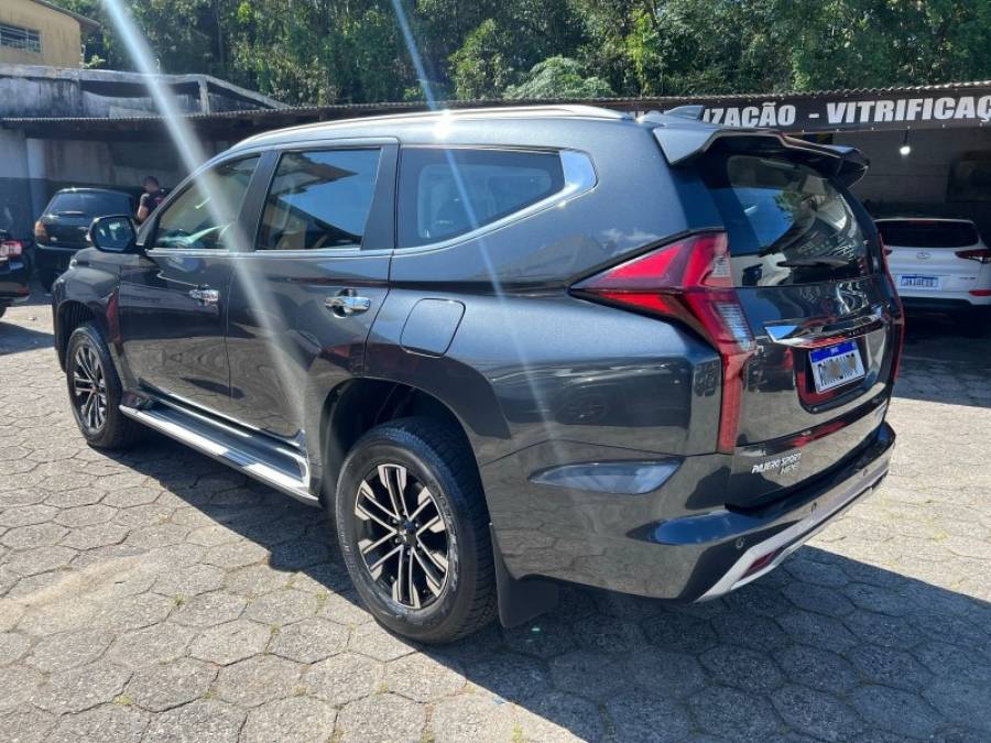 MITSUBISHI - PAJERO SPORT - 2022/2023 - Cinza - R$ 285.000,00