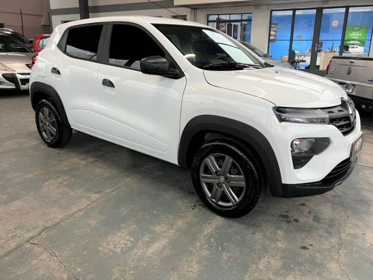 RENAULT - KWID - 2023/2023 - Branca - R$ 54.900,00