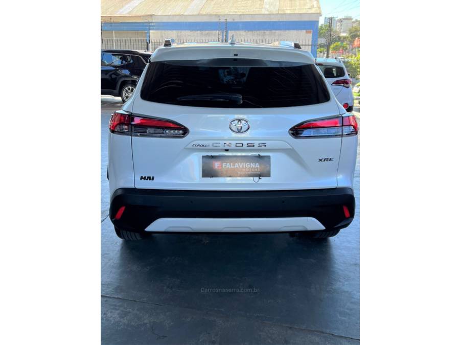 TOYOTA - COROLLA - 2021/2022 - Branca - R$ 143.000,00