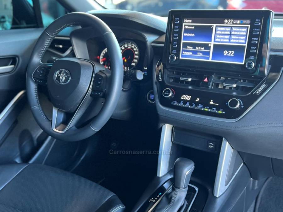 TOYOTA - COROLLA - 2021/2022 - Branca - R$ 143.000,00