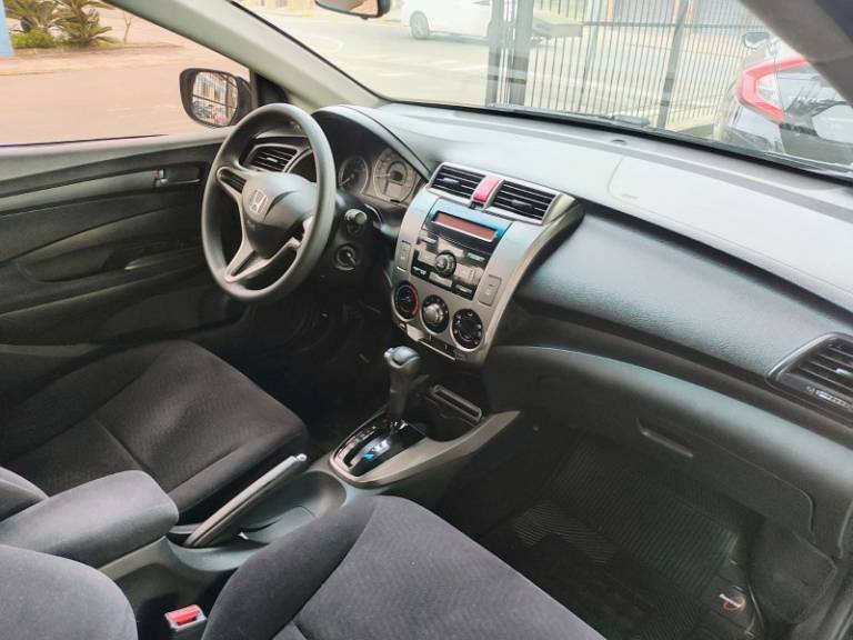 HONDA - CITY - 2012/2013 - Preta - R$ 55.800,00