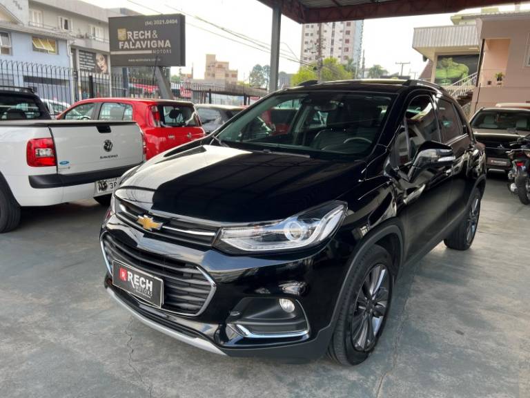CHEVROLET - TRACKER - 2017/2018 - Preta - R$ 85.000,00