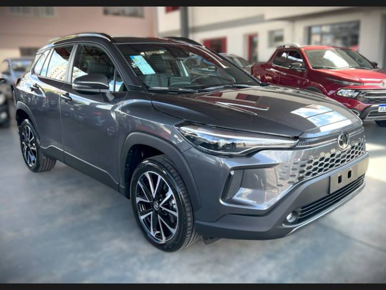 TOYOTA - COROLLA - 2025/2026 - Cinza - R$ 182.900,00