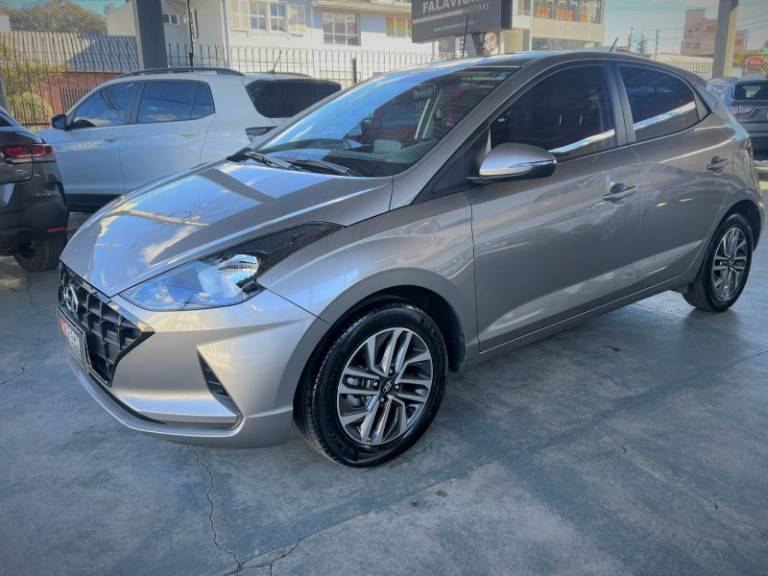 HYUNDAI - HB20 - 2020/2021 - Prata - R$ 74.990,00
