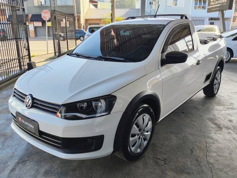 VOLKSWAGEN - SAVEIRO - 2014/2015 - Branca - R$ 45.900,00