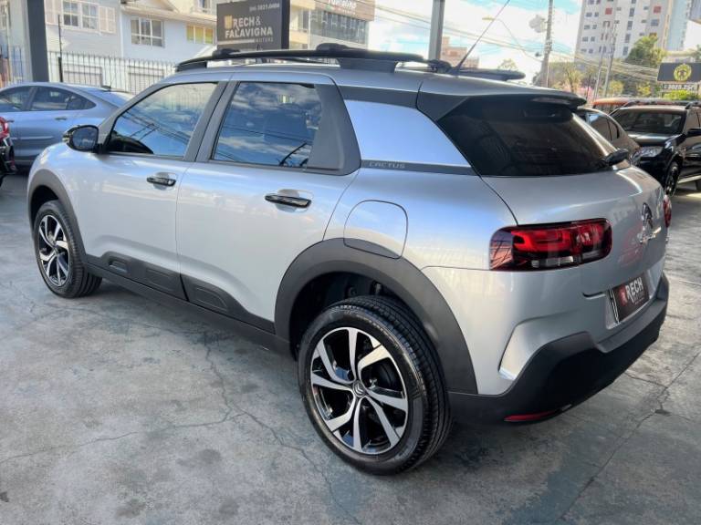 CITROËN - C4 CACTUS - 2018/2019 - Prata - R$ 73.900,00