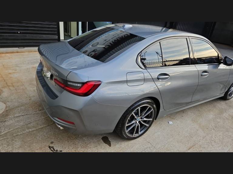 BMW - 320I - 2023/2024 - Cinza - R$ 295.000,00