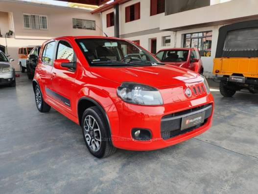 FIAT - UNO - 2012/2013 - Vermelha - R$ 36.900,00