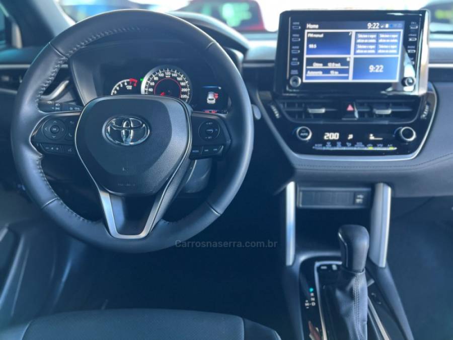 TOYOTA - COROLLA - 2021/2022 - Branca - R$ 143.000,00