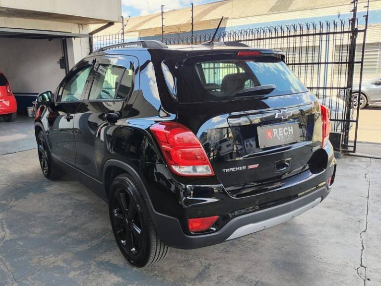 CHEVROLET - TRACKER - 2019/2019 - Preta - R$ 89.990,00