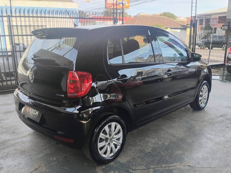 VOLKSWAGEN - FOX - 2014/2014 - Preta - R$ 39.800,00