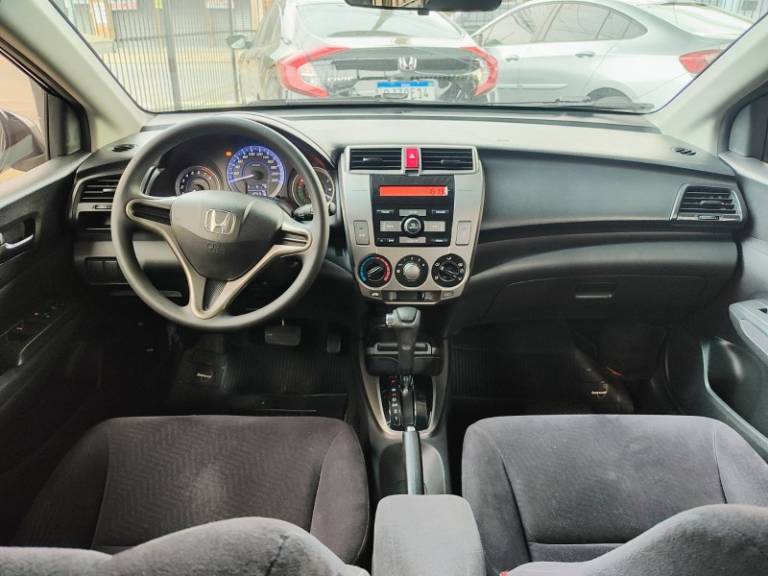 HONDA - CITY - 2012/2013 - Preta - R$ 55.800,00