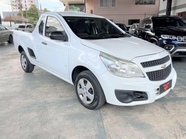CHEVROLET - MONTANA - 2010/2011 - Branca - R$ 38.900,00
