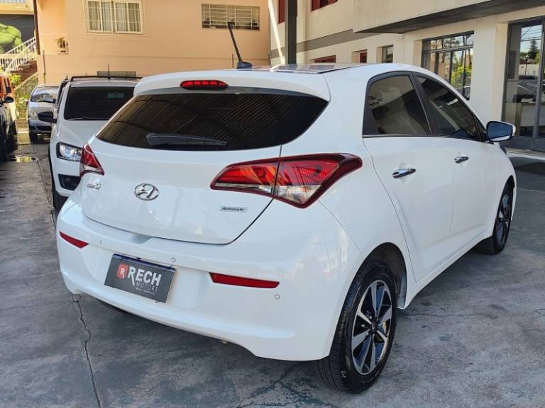 HYUNDAI - HB20 - 2019/2019 - Branca - R$ 74.990,00