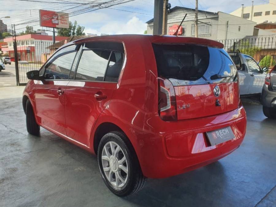 VOLKSWAGEN - UP - 2015/2016 - Vermelha - R$ 47.900,00