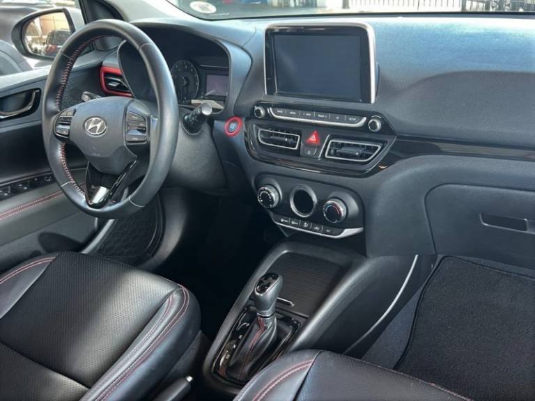 HYUNDAI - HB20X - 2020/2020 - Branca - R$ 83.900,00