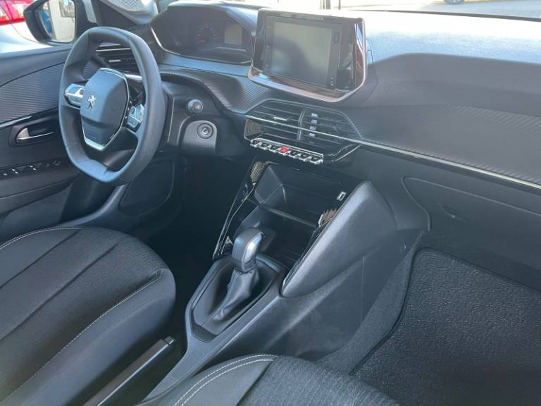PEUGEOT - 208 - 2020/2021 - Branca - R$ 79.900,00