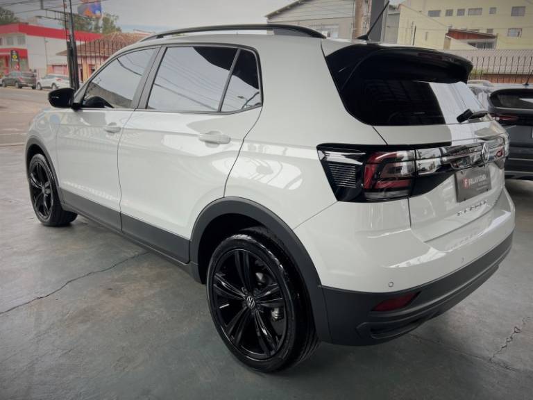 VOLKSWAGEN - T-CROSS - 2021/2021 - Branca - R$ 99.800,00