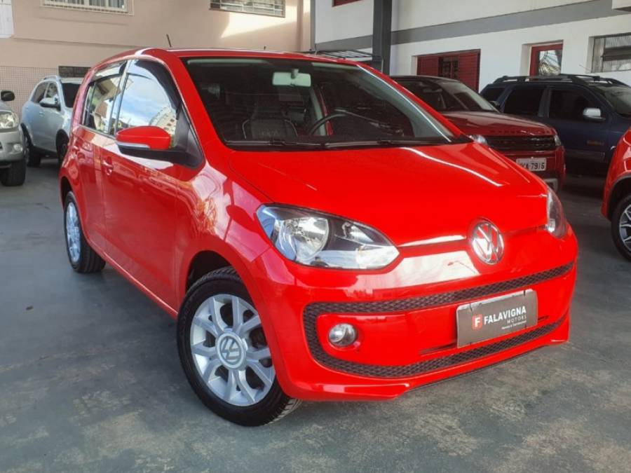 VOLKSWAGEN - UP - 2015/2016 - Vermelha - R$ 48.900,00