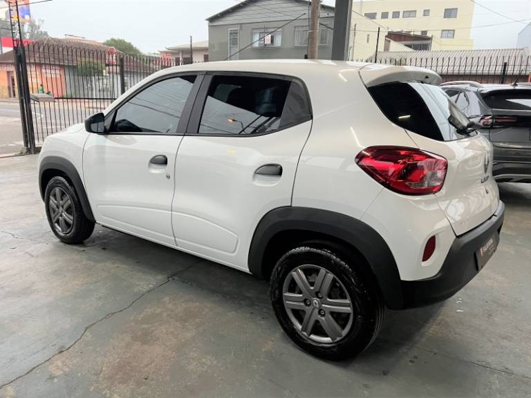 RENAULT - KWID - 2023/2023 - Branca - R$ 54.900,00