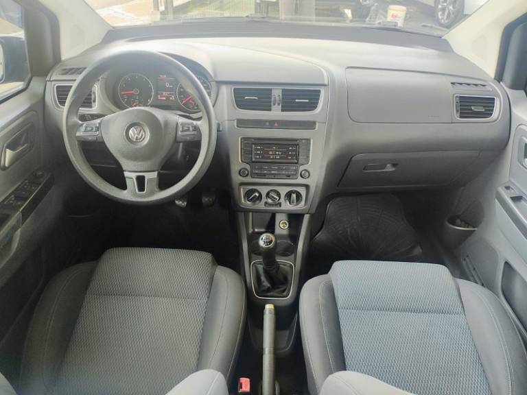VOLKSWAGEN - FOX - 2014/2014 - Preta - R$ 39.800,00