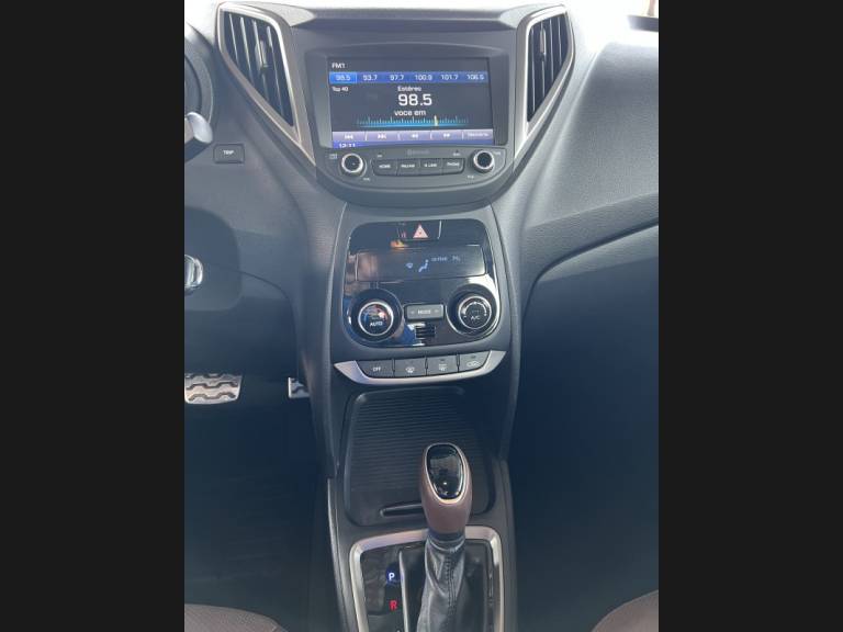 HYUNDAI - HB20X - 2018/2019 - Branca - R$ 79.990,00