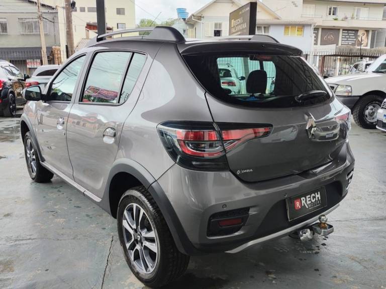RENAULT - SANDERO - 2023/2024 - Cinza - R$ 89.800,00
