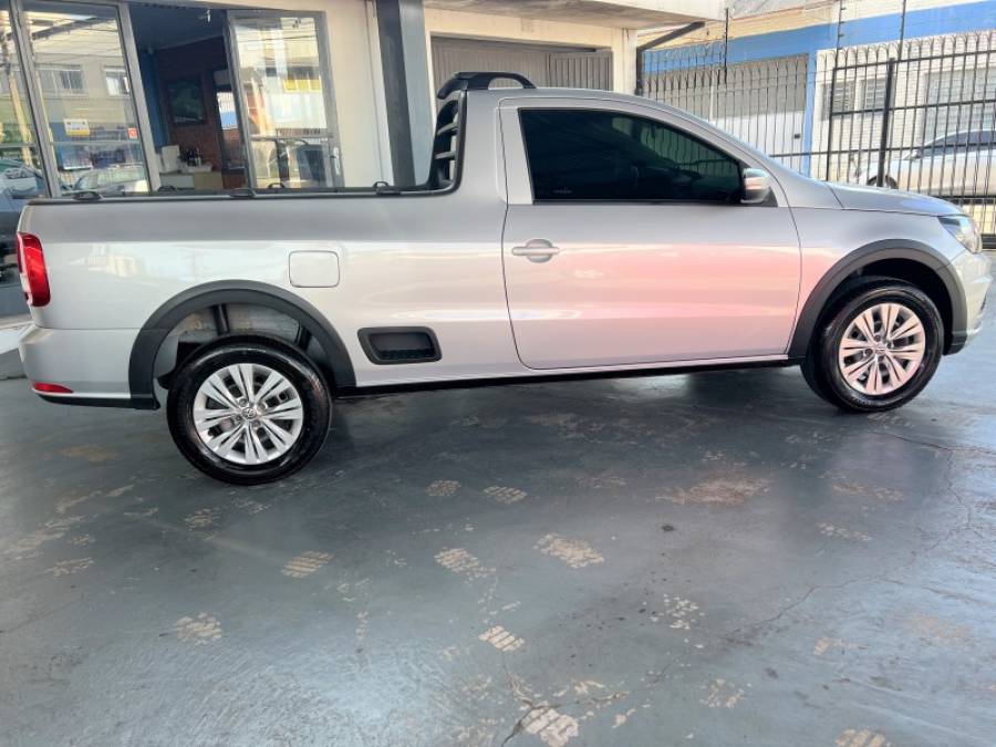 VOLKSWAGEN - SAVEIRO - 2021/2022 - Prata - R$ 73.000,00