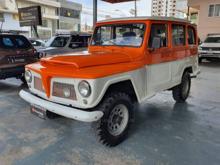 FORD - RURAL - 1975/1976 - Laranja - R$ 58.000,00