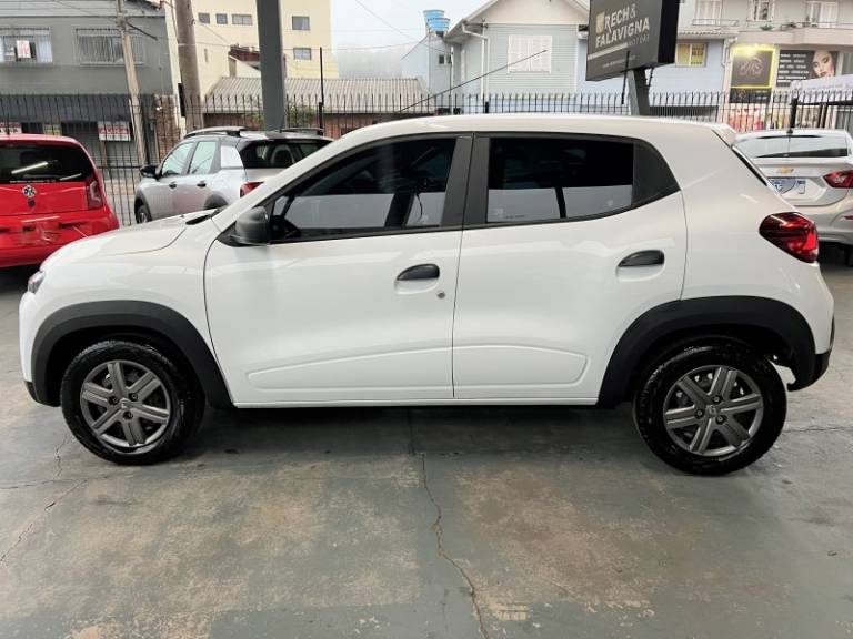 RENAULT - KWID - 2023/2023 - Branca - R$ 54.900,00