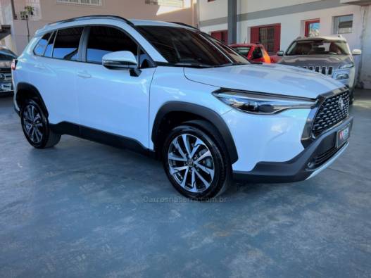 TOYOTA - COROLLA - 2021/2022 - Branca - R$ 143.000,00